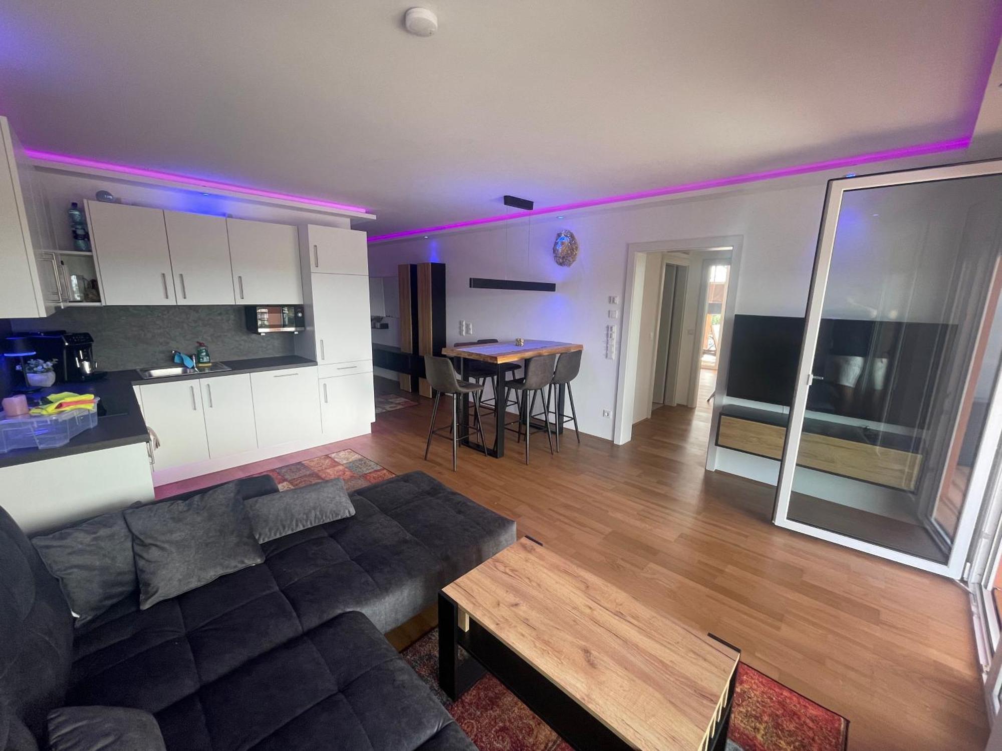 100 Qm Penthouse, Self-Check-In, 2 Parkplaetze Apartman Graz Kültér fotó