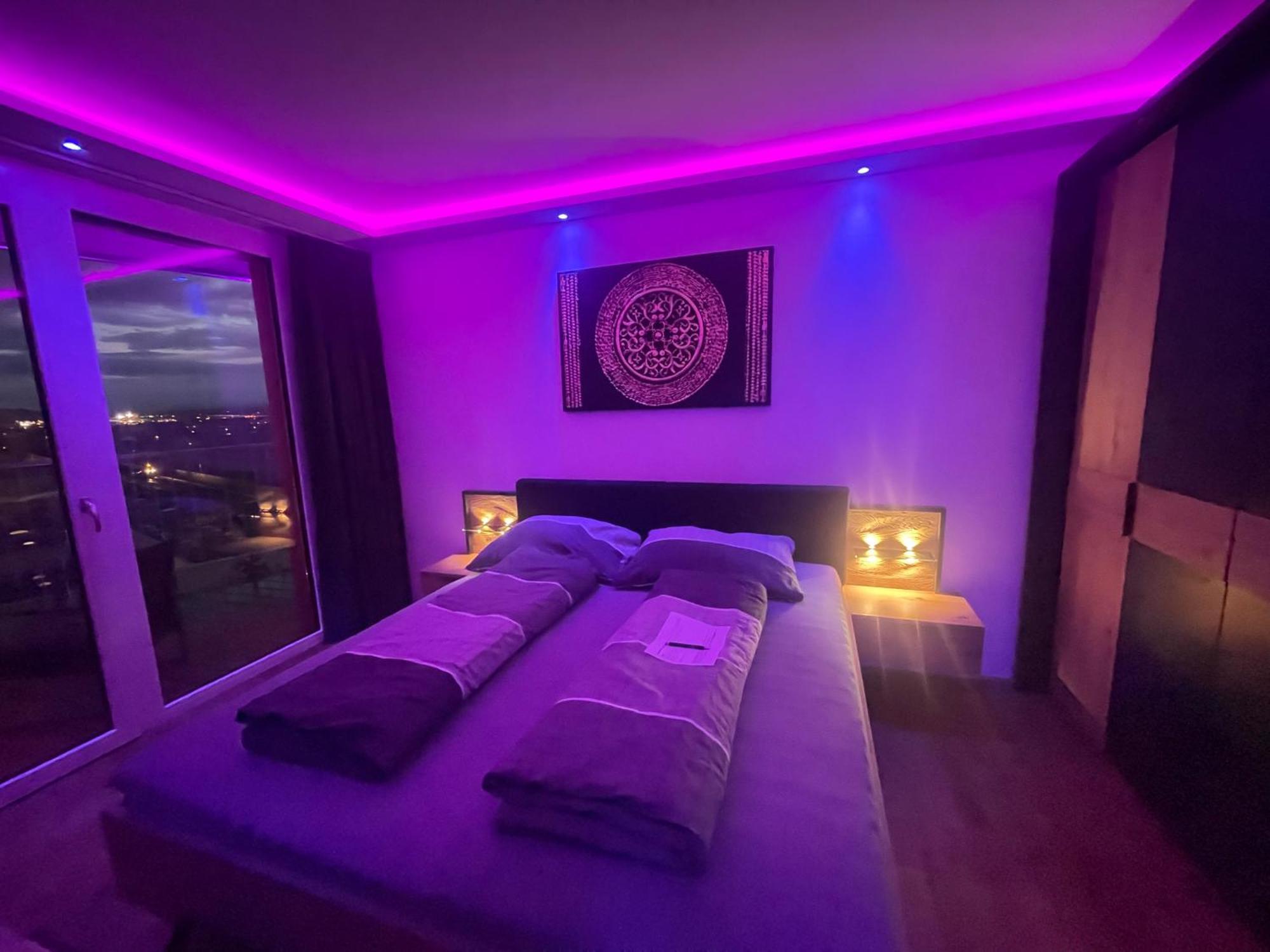 100 Qm Penthouse, Self-Check-In, 2 Parkplaetze Apartman Graz Kültér fotó