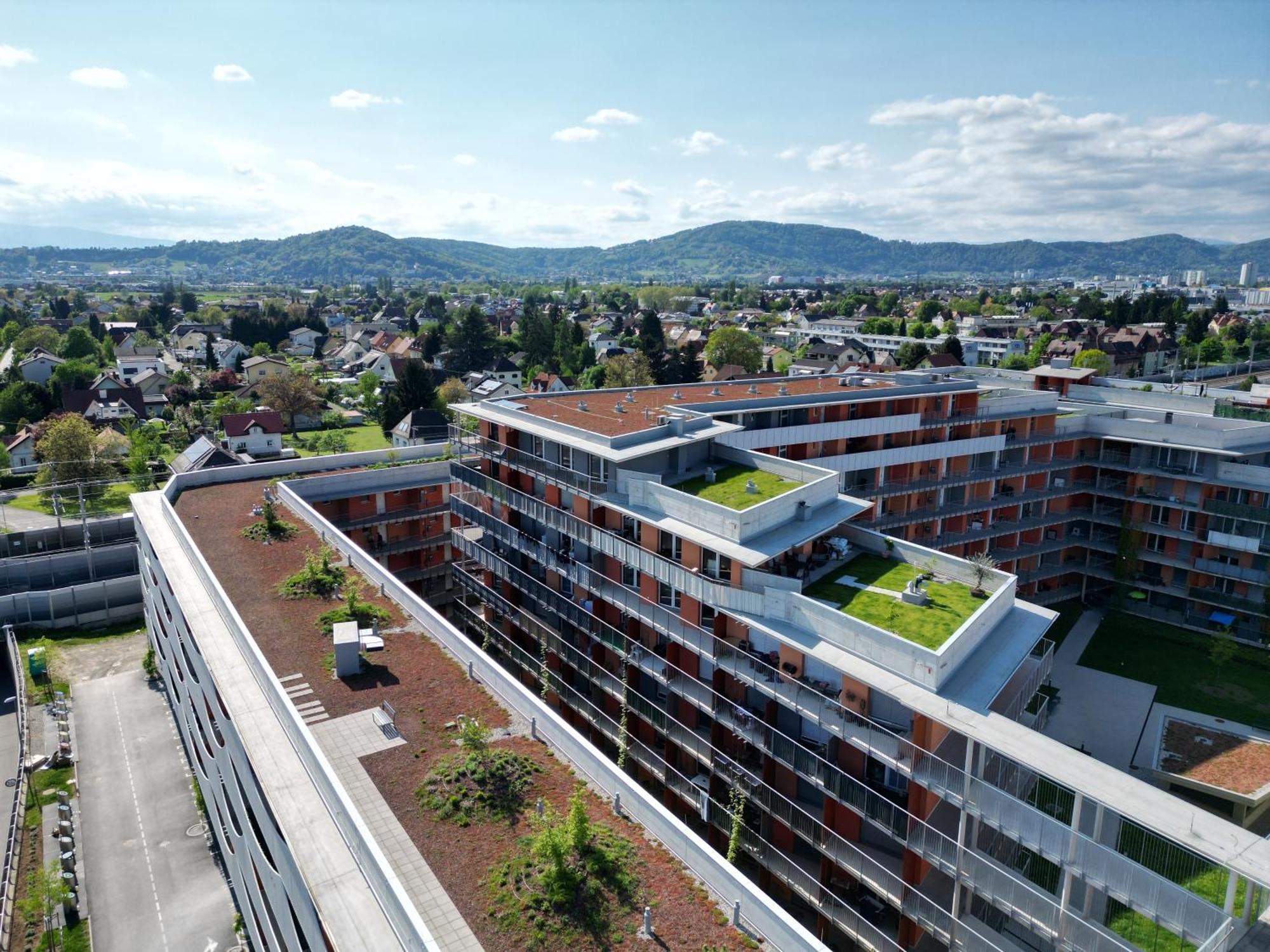 100 Qm Penthouse, Self-Check-In, 2 Parkplaetze Apartman Graz Kültér fotó